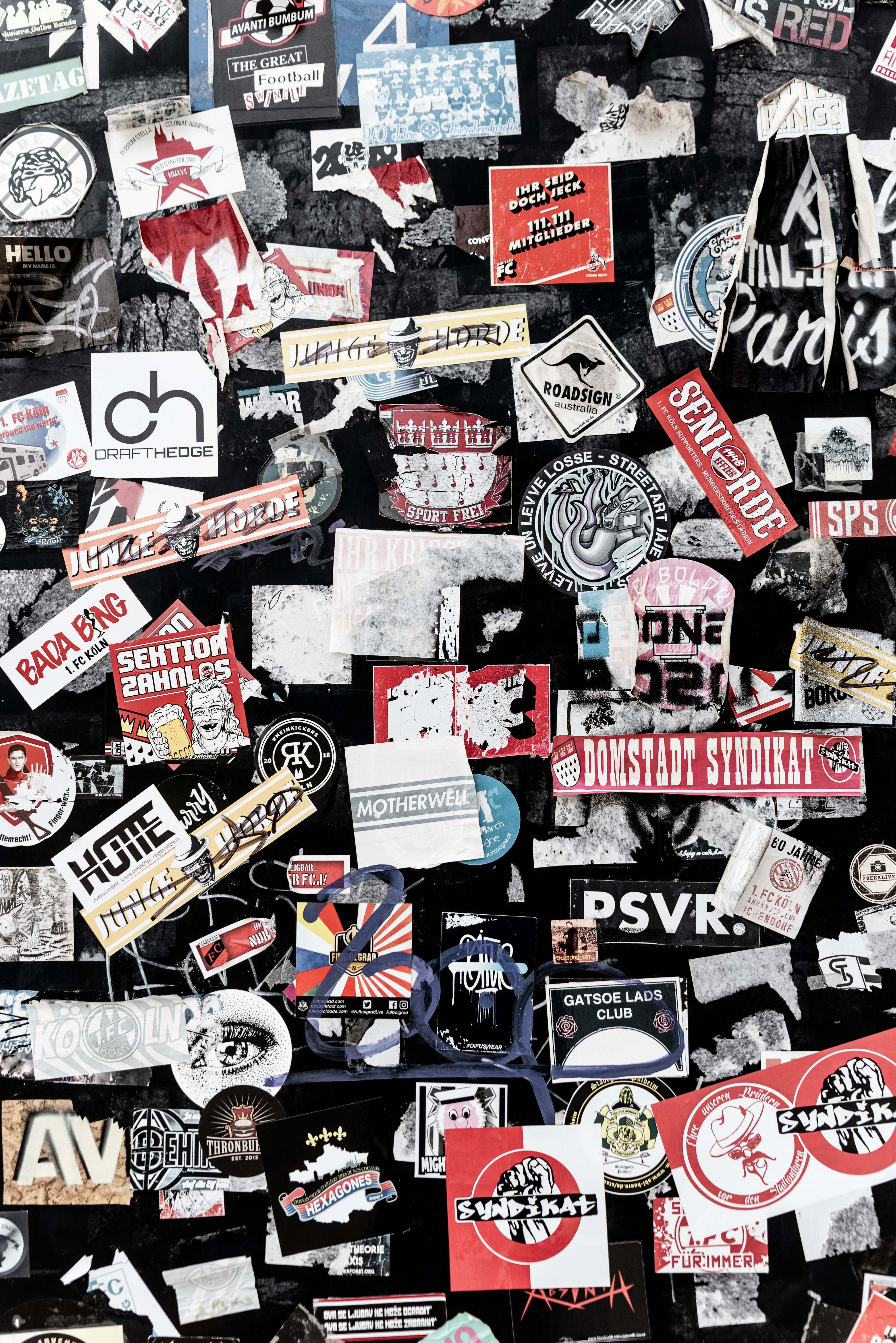 moritz-mentges-XO4-P9pyK64-unsplash